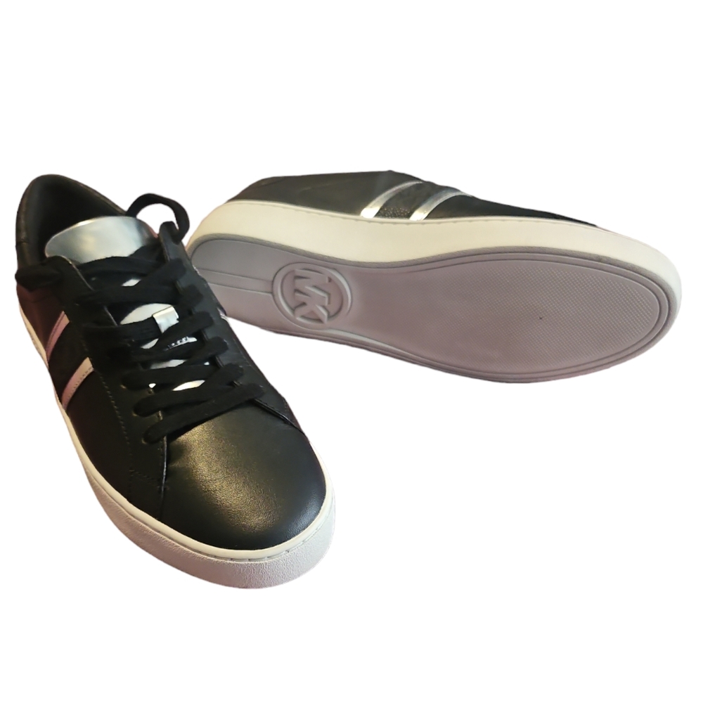 Michael kors women's black sneakers,size8.5 - Picture 2 of 4